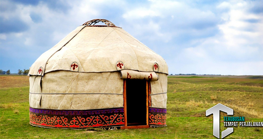 Mengenal Lebih Dekat Budaya Nomaden Kazakhstan